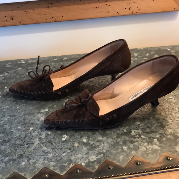 Manikin Blahnik Kitten Suede Heels - Picture 4 of 7